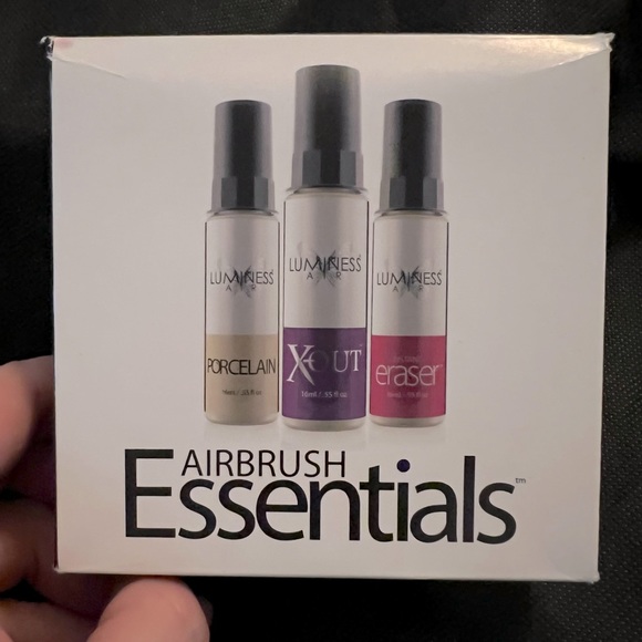Luminess Airbrush Cosmetics ( Starter Kit ) - Picture 11 of 13